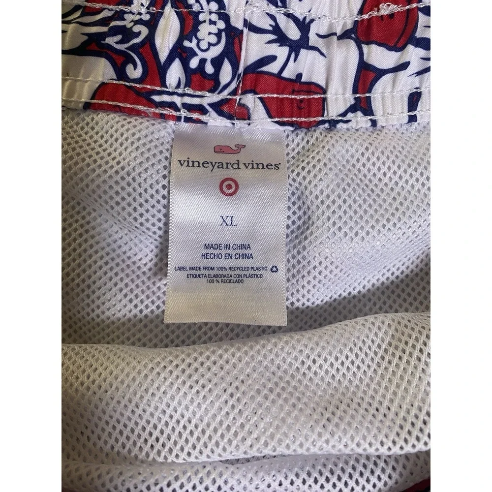 Vineyard Vines Men's XL Red/White/Blue Floral Whale Swim Trunks Lined